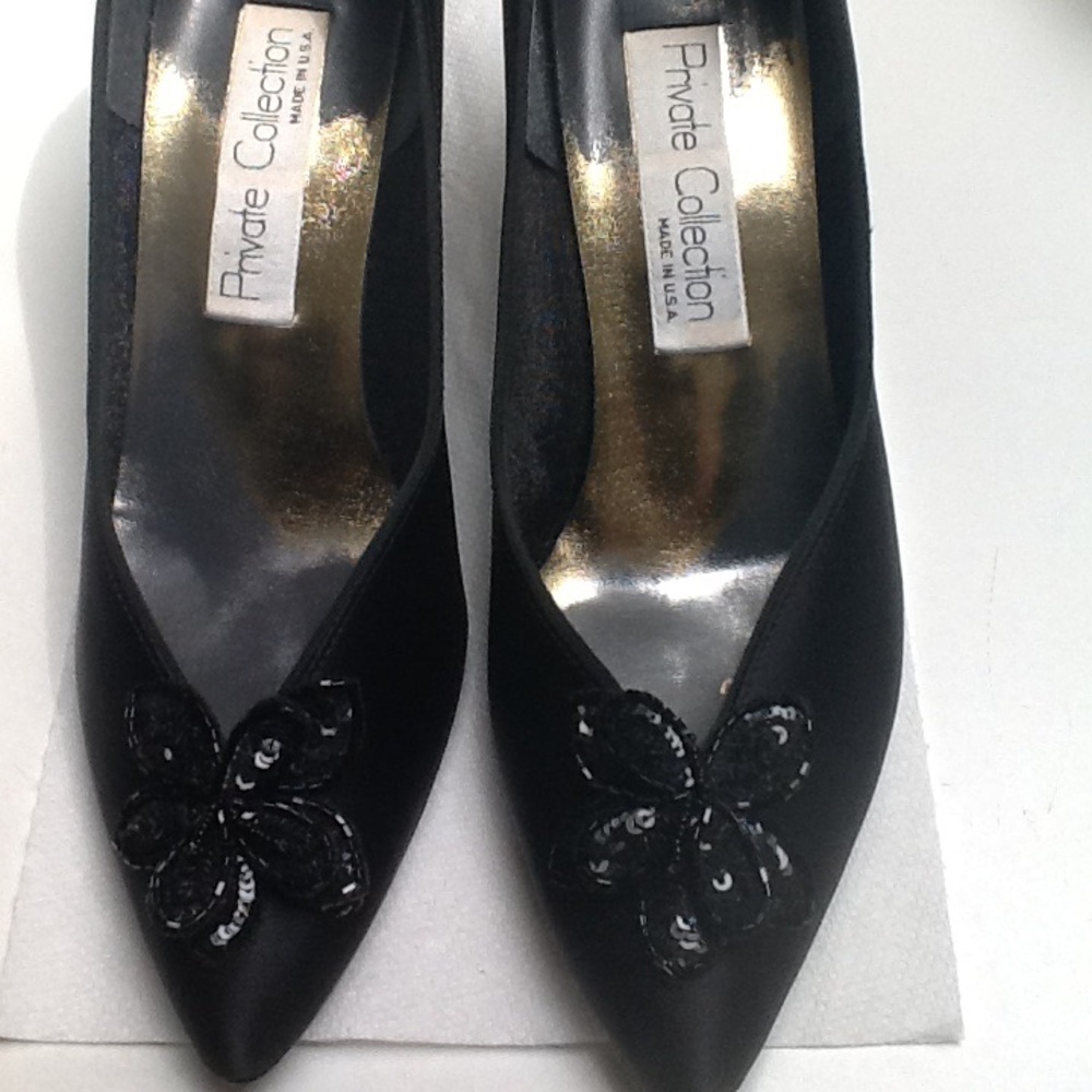 Private collection black satin dressy pumps